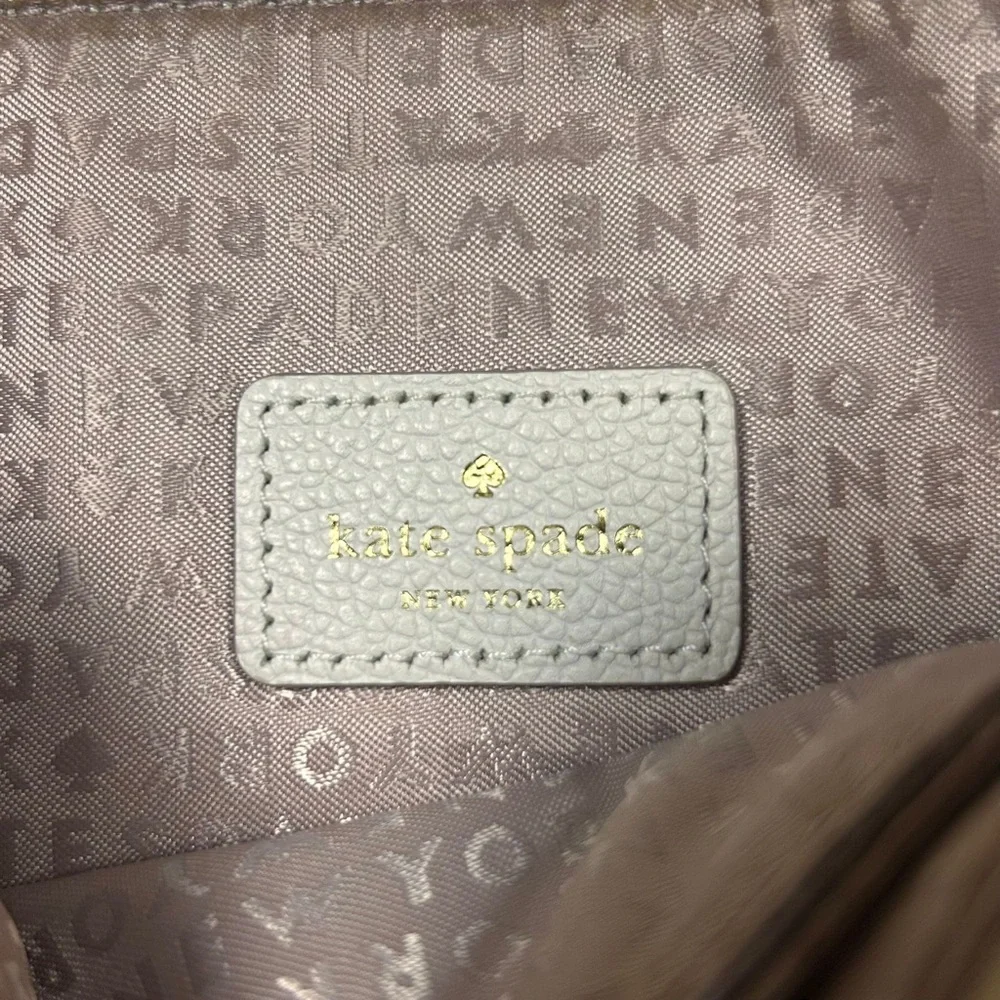 Kate Spade‎ Cream Crossbody Bag Pebbled Leather Zip Top Adjustable Strap